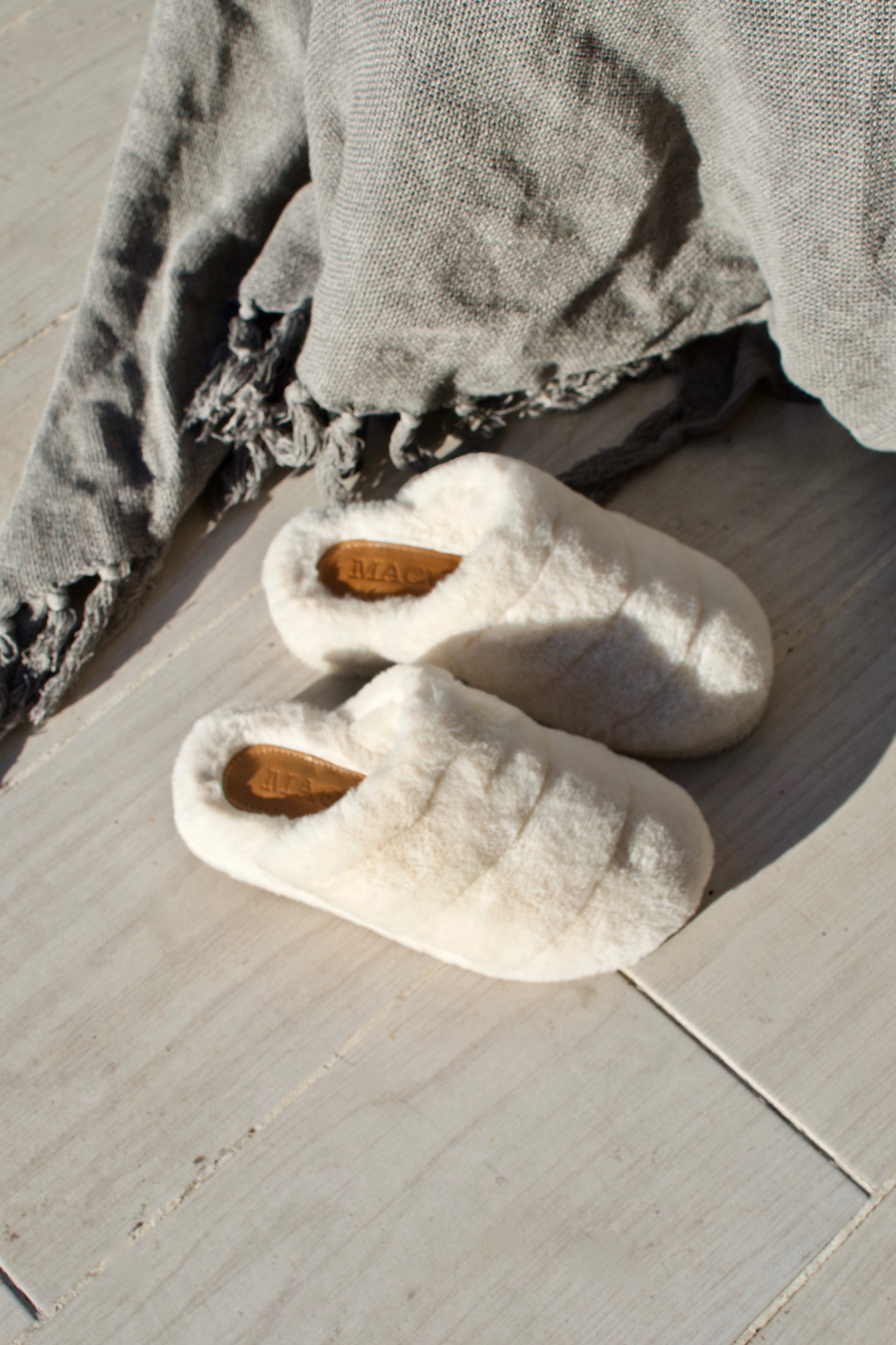 Macu Slippers