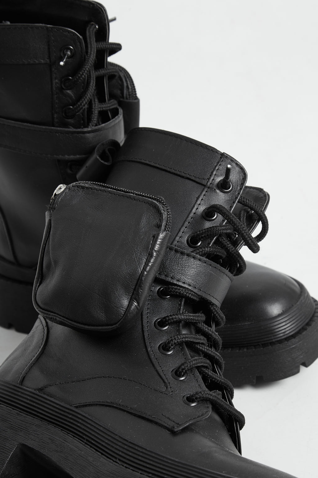 Borcegos Wagga Cuero (2x1)