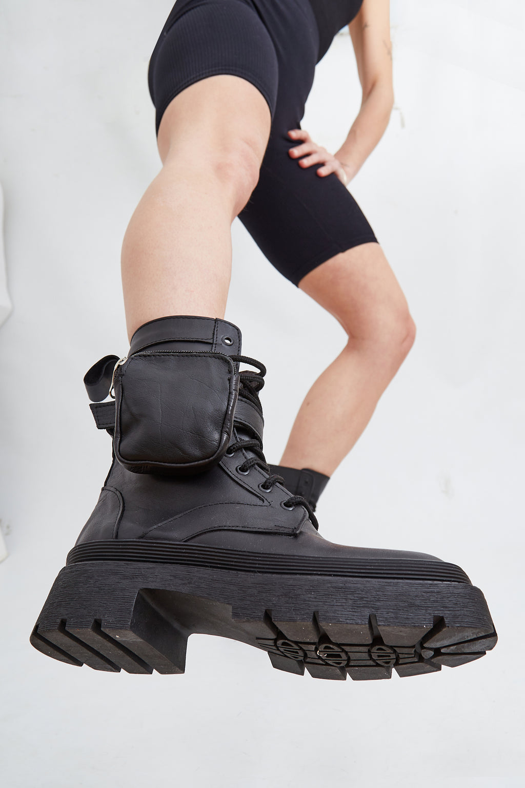 Borcegos Wagga Cuero (2x1)