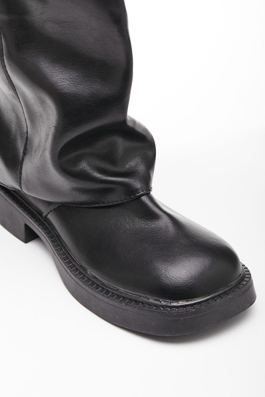 Borcegos Cosquin Sintético