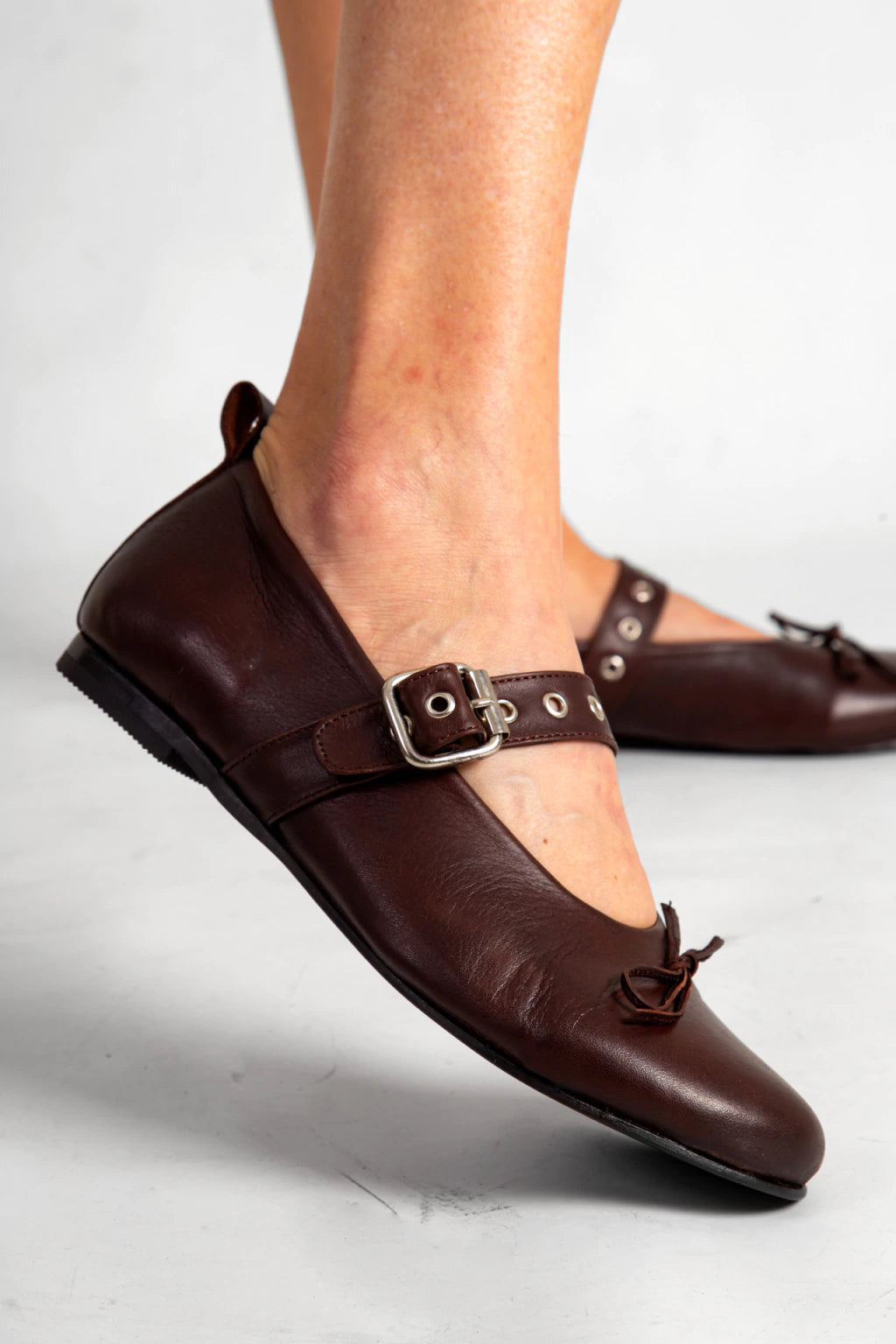 Chatas Ben Chocolate Cuero (2x1)